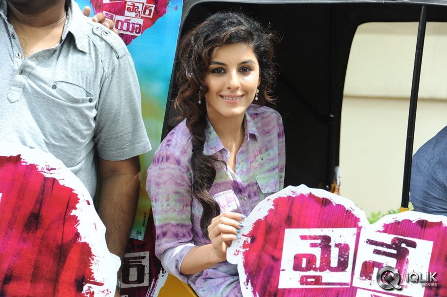 Maine-Pyar-Kiya-Movie-Team-Auto-Rally